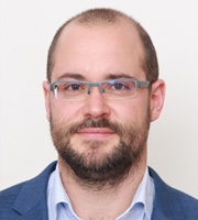 MUDr. Kazimír Kovář